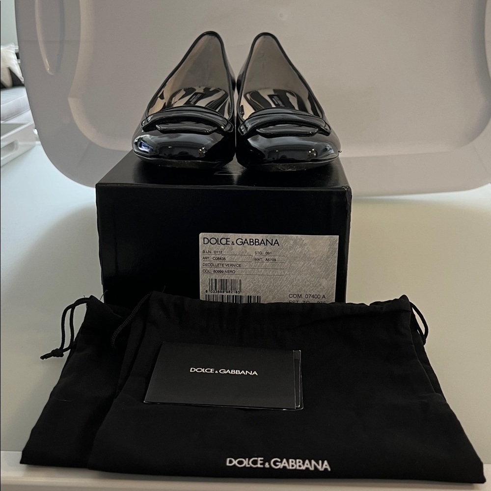 Dolce & Gabbana black patent leather loafers. Size 7.5 (37.5). Worn once! - Picture 2 of 8